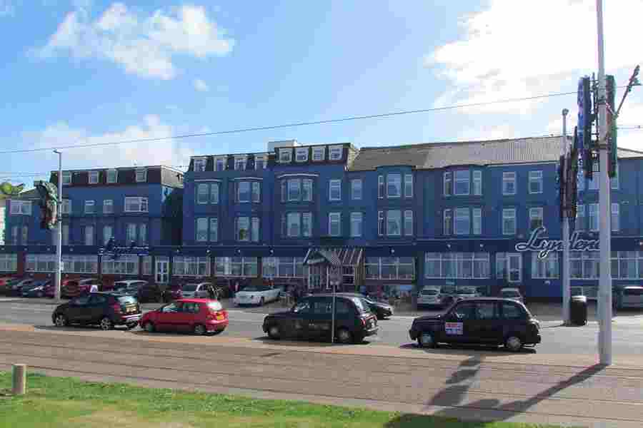 hotel on blackpool seafront